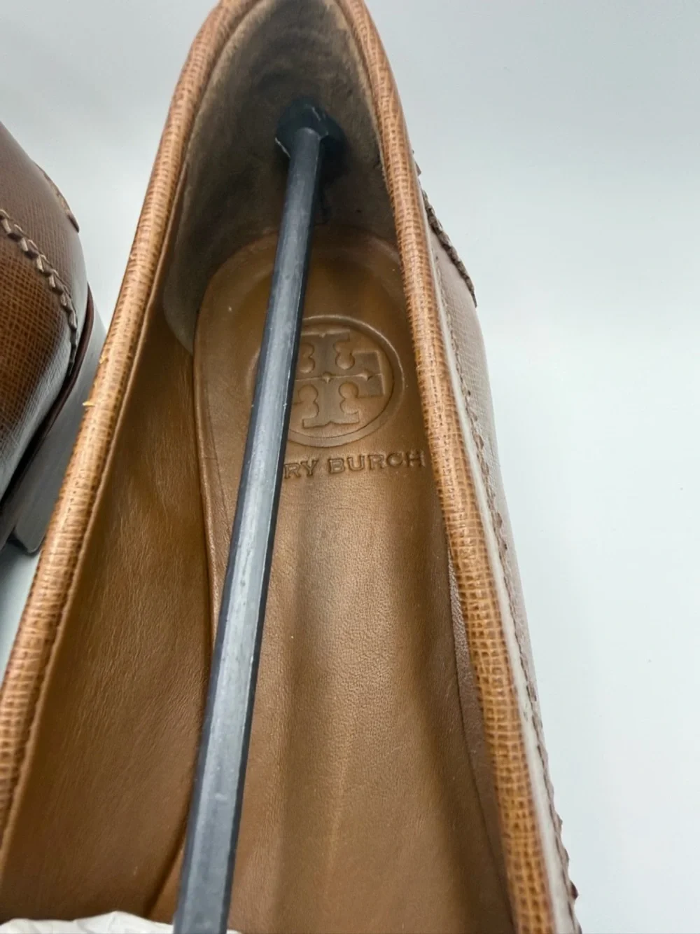 Tory Burch Pennie Low Heel Loafers Brown Saffiano Leather Size 8 NIB